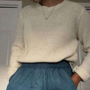 Forever 21 White Pullover Knitted Sweater